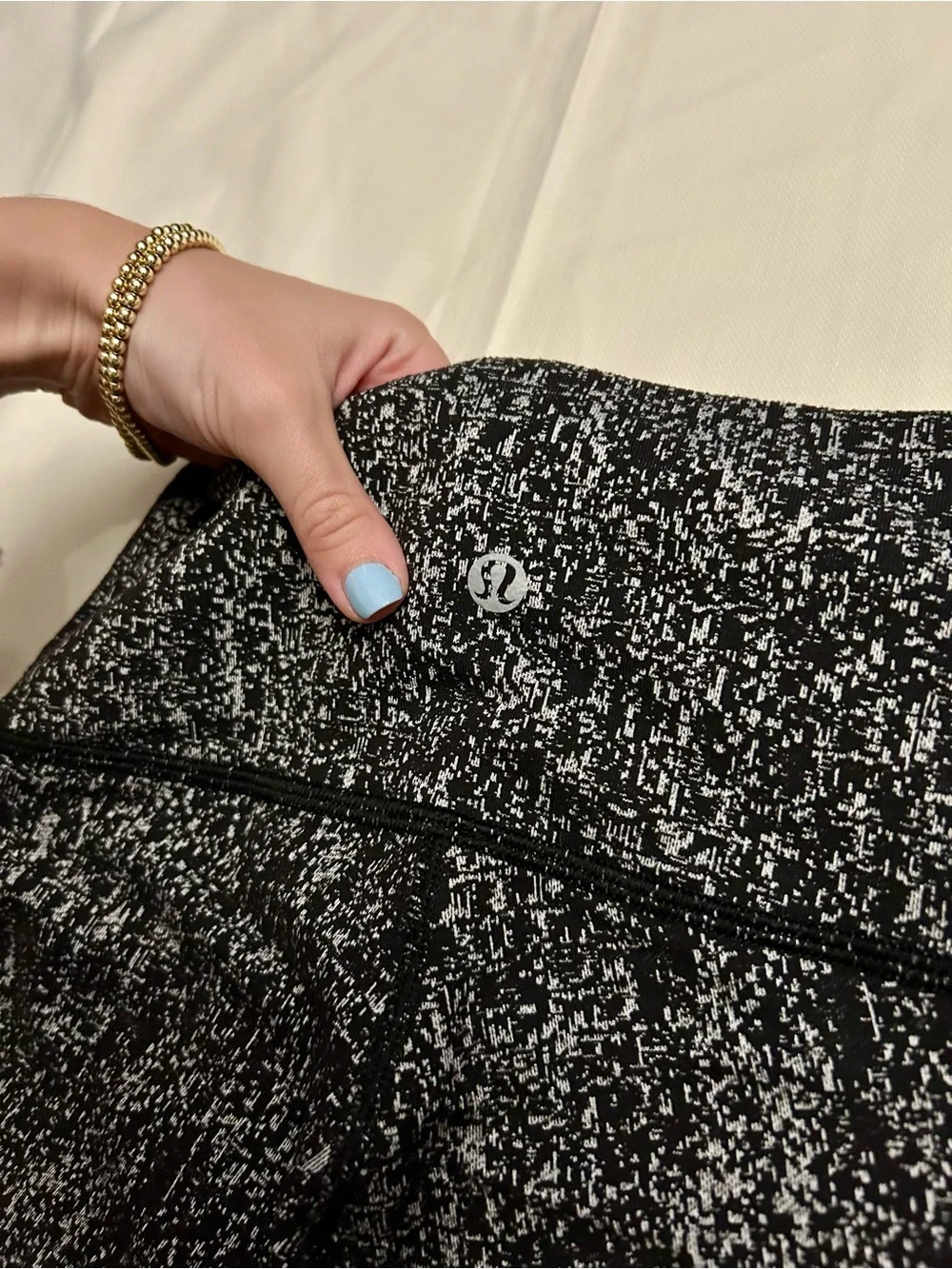 Lululemon Wunder Under Black and White Splatter Luon Leggings Size 0